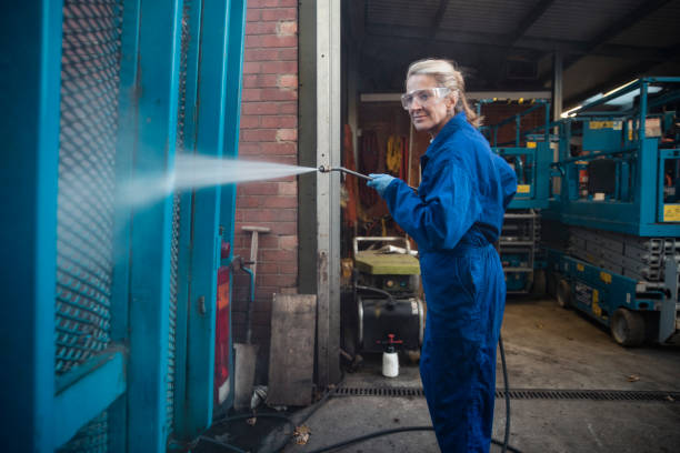 Best Restaurant Pressure Washing  in Davenport, IA